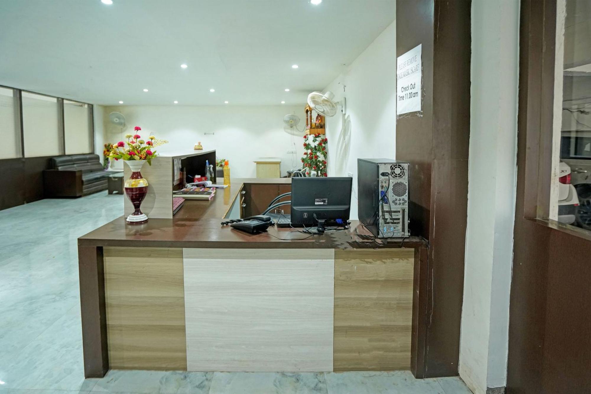 Hotel O Ss Palace Rāipur Eksteriør billede